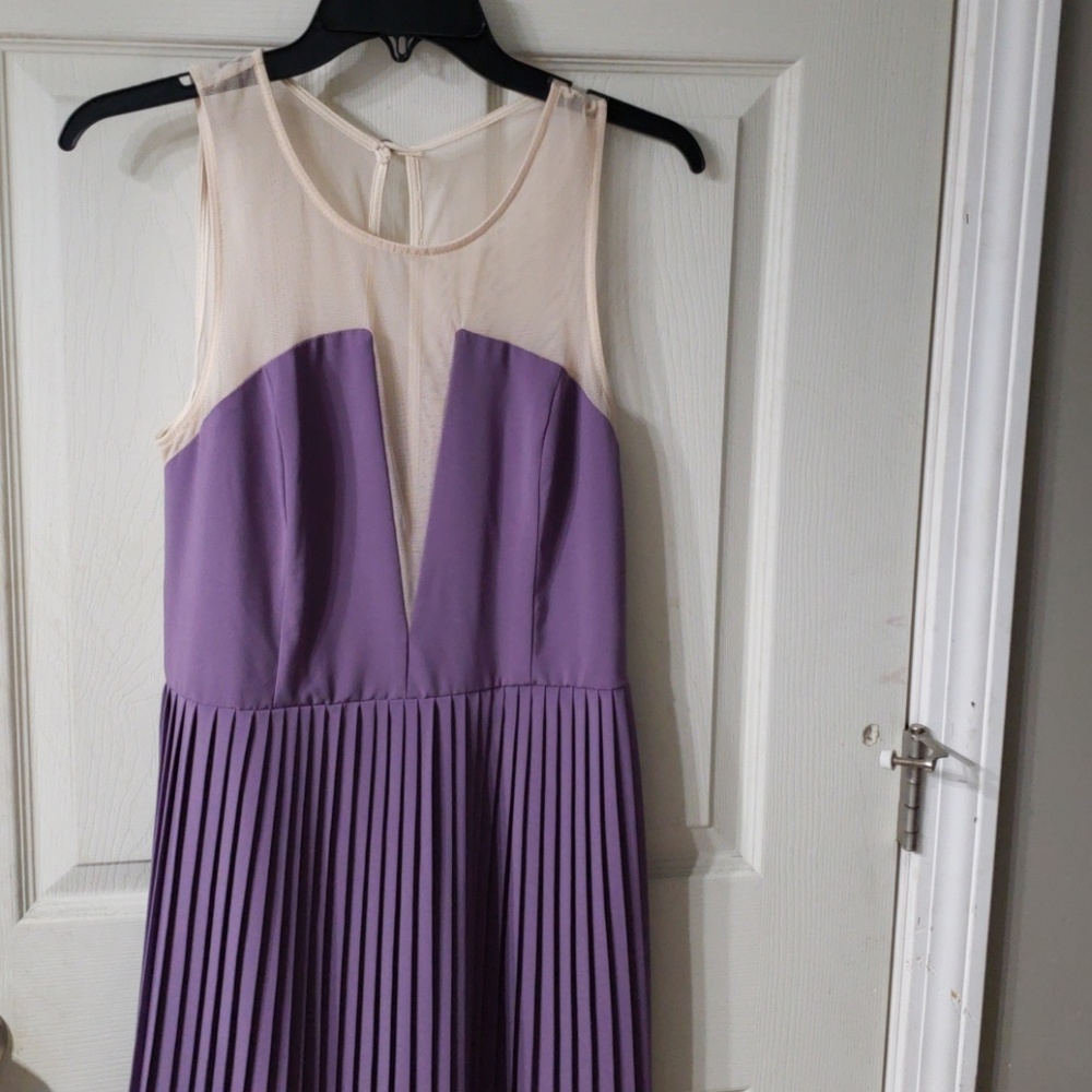 Adorable party dress!!